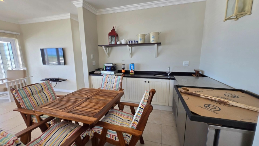 6 Bedroom Property for Sale in Franskraal Western Cape